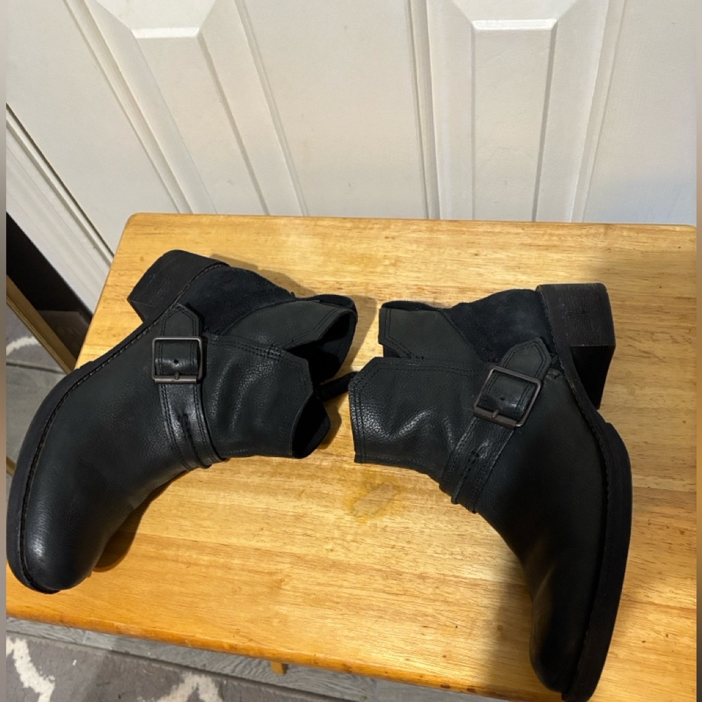 Timberland Black Leather Chelsea Ankle Boots - Picture 8 of 9